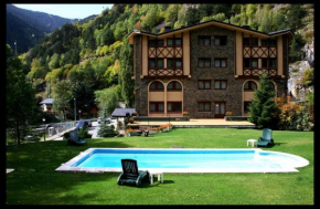  Hotel Xalet Verdú  Аринсал